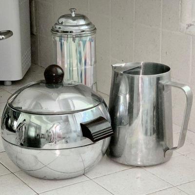 LOT 59  Vintage kitchen items