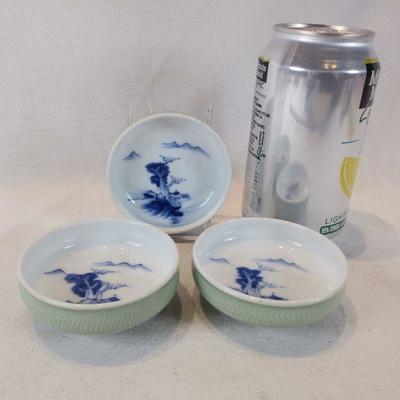 Oriental Sauce Bowls