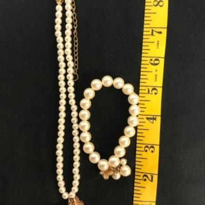 Vintage Costume Jewelry Necklace Bracelet Set unmarked 