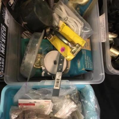 Assorted hardware Lot 1379