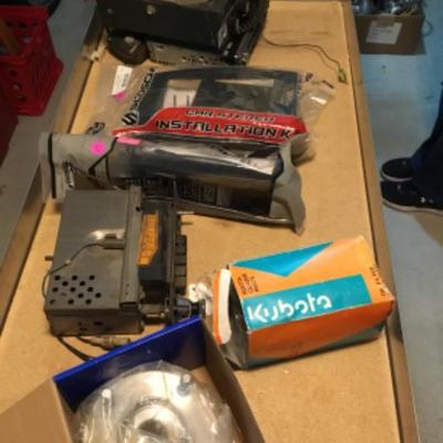 Automotive parts and CB radios Lot 1364 Unsure if works 