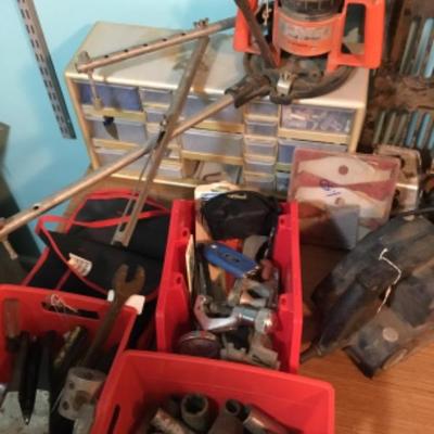 Large assortment of tools lot 1365