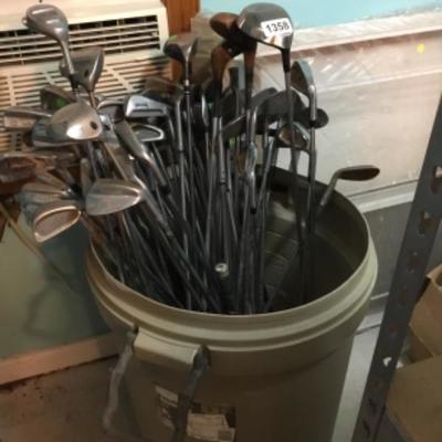 Can of assorted golf clubs Lot 1358