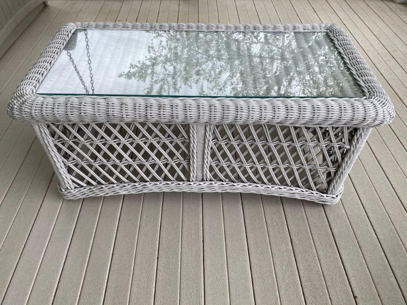 Lot 14 Wicker Glass Top Coffee Table