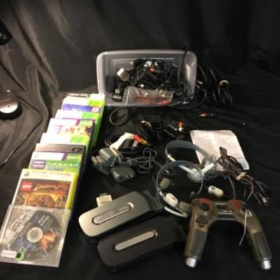 XBOX360 Games and accessories lot 1467