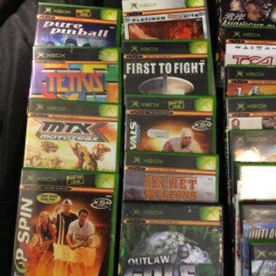 27 Microsoft XBOX Original games, controllers lot 1468