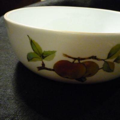 8 inch round EVESHAM BOWL - Royal Worcester Fine Porcelain