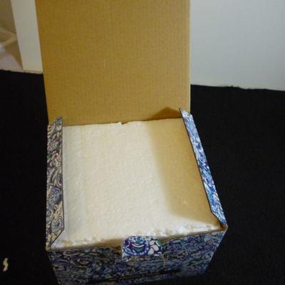Lilly Pulitzer ANIMALS MUG  - New in Box!  