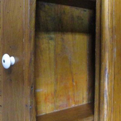 Lot 99 - Rare!  Vintage Wormy Chestnut Hutch Cupboard Hand Crafted Peg Construction Pennsylvania Amish