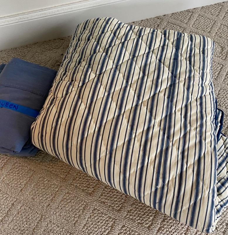 Lot 107 Lot of Pottery Barn Queen Bedding