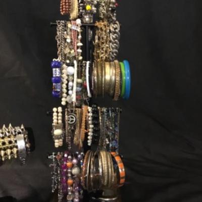 Assorted costume jewelry bracelets lot 1498 displays not included