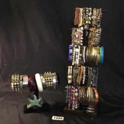 Assorted costume jewelry bracelets lot 1498 displays not included