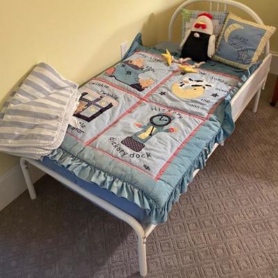 Lot #131 Toddler Bed with Bedding 