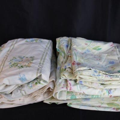 2 Sets of Floral Sheets for Full Size Bed