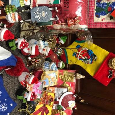 Awesome Christmas lot, Quilt, ornaments, Decour