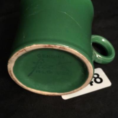 Vintage green fiesta ware mug has chip and crack see pictures Lot 1648