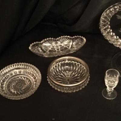 Assorted cut glass pieces Lot 1665