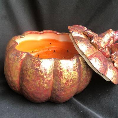Large Fitz & Floyd Seasons Ceramic candle.