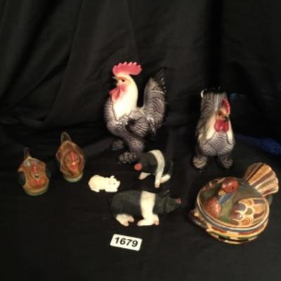 Assorted chickens, roosters and pigs home decor lot 1679
