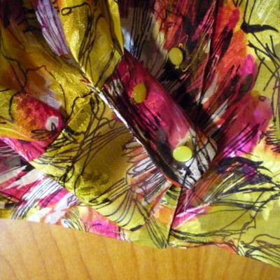 St. John 100% Silk Shirt - Size 2