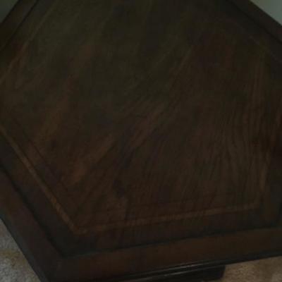 2 Solid wood and tables with doors Lot 1694