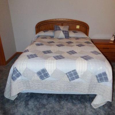 LOT 66  FULL SIZE BED