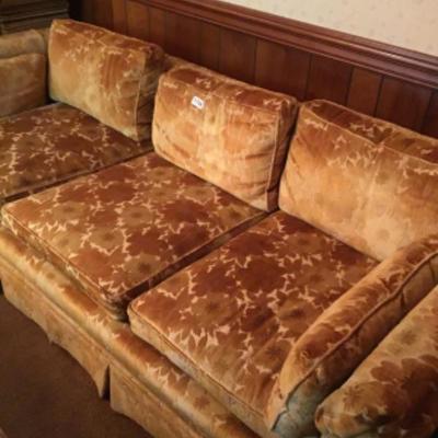 Vintage Vanguard Couch Lot 1708