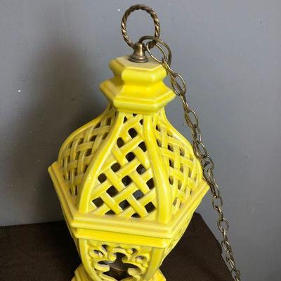 Lot #5 Vintage Swag Ceramic Lamp 