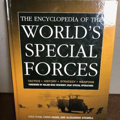 Lot #41 Encyclopedia of the World's Special Forces