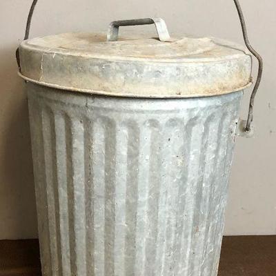 Lot #54 10 Gallon Vintage Galvanized Bucket with Lid