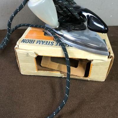 Lot #94 GE Portable Steam iron with detachable Water Tank