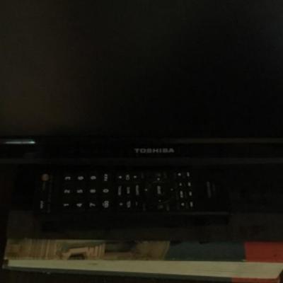 24â€ Toshiba TV with Remote Lot 1749