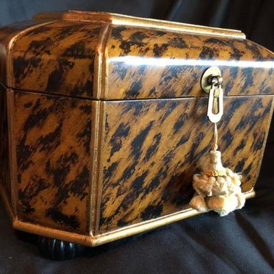 Octagonal Wood Box w/feet