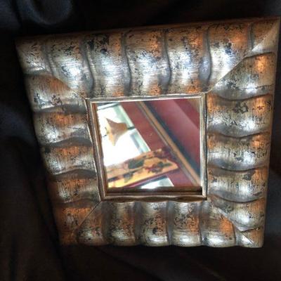 Mirror (square)