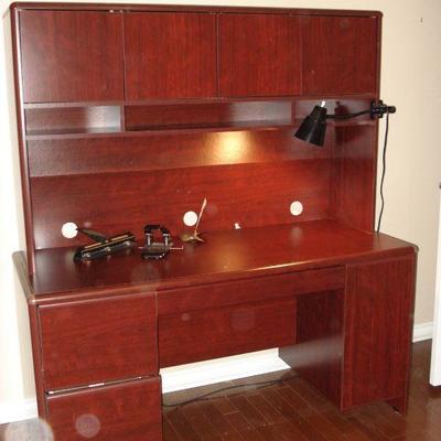 Computer desk unit