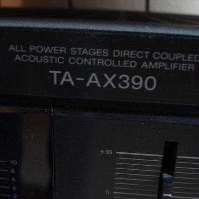 SONY STEREO unit with speakers 