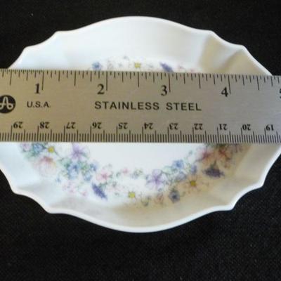 Wedgwood Dressing Table Catch-all Dish - Angela Pattern