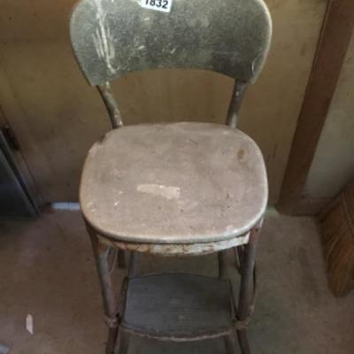 Vintage stool lot 1832