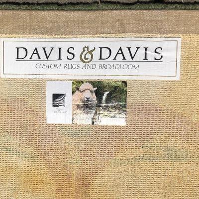 Davis & Davis 100% Wool Area Rug - clipped corners