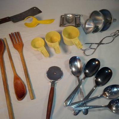 Lot of Kitchenware