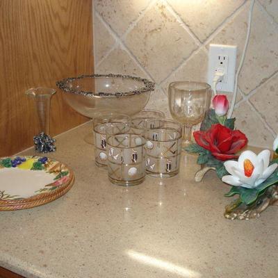 whiskey golf glasses, decorative glass and porcelain flower figurines
