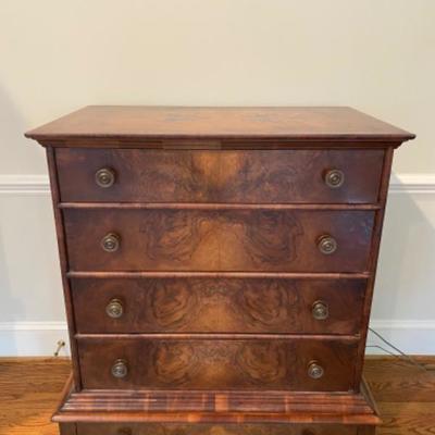 Lot # 60 Antique Johnson Hadley Co English Dresser 
