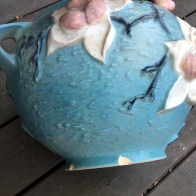 Roseville Magnolia Jardiniere & Base