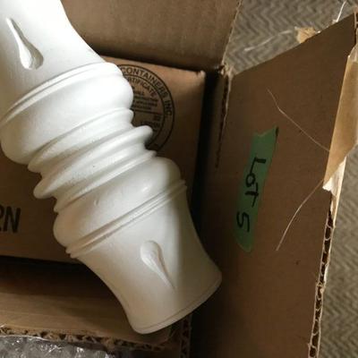Lot #5 4 White Wooden Connectors and Sleeves