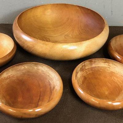 Lot #143 WOOD SERVING BOWL + 4 SALAD BOWLS