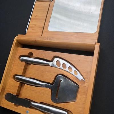 Legacy Cheese Set in Bamboo Case
