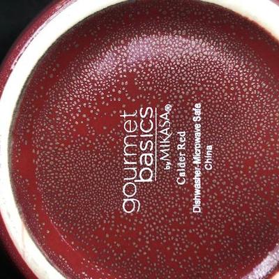 Mikasa Gourmet Basics, Calder Red.