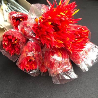 30 Faux Poppy Stems