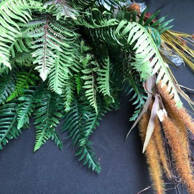 Faux Floral w/fern leaf