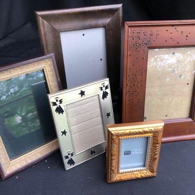 Lot of 5 Frames #1